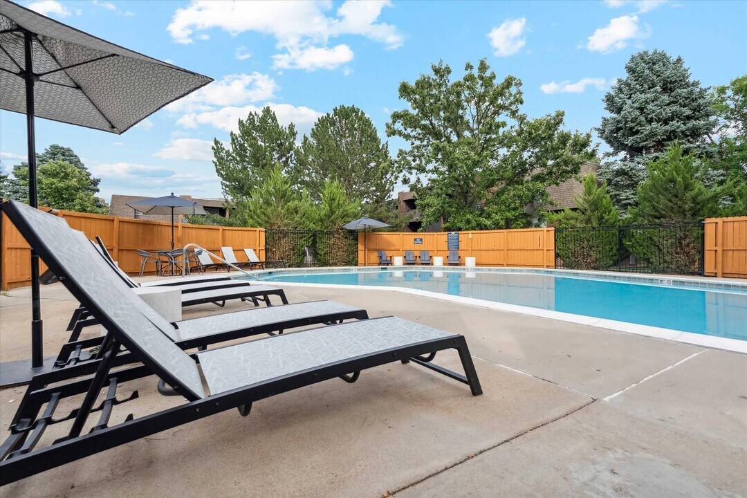 Westwood in Coalinga, CA - Building Photo