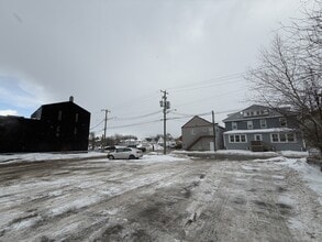 188 Mountain Rd in Moncton, NB - Building Photo - Building Photo