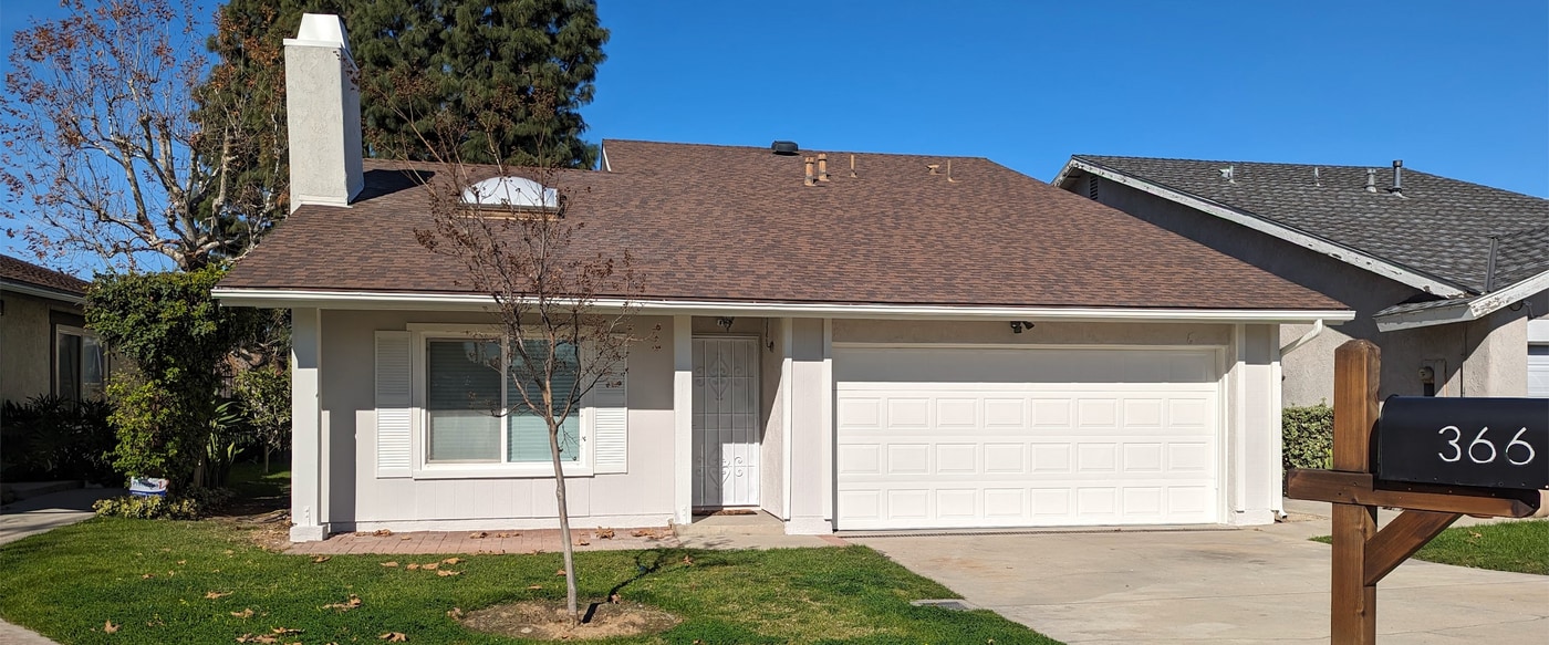 366 N Le May Ct in Orange, CA - Foto de edificio