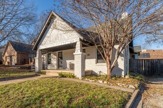 3708 W 5th St in Fort Worth, TX - Building Photo - Building Photo