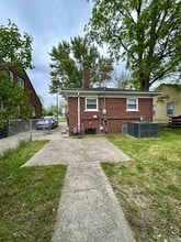 555 Antoine St in Wyandotte, MI - Building Photo - Building Photo