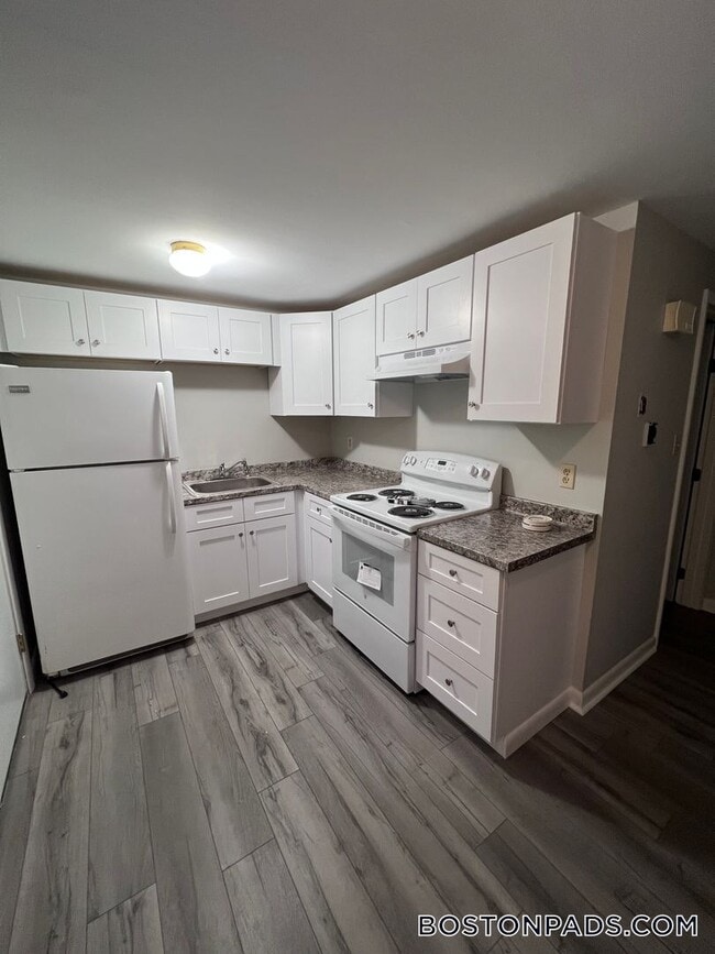 75 Groton School Rd, Unit P7 in Ayer, MA - Building Photo - Building Photo