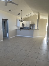 939 Lejay St in Orlando, FL - Foto de edificio - Building Photo