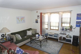 35 Park St-Unit -APT# 2-OJ in Brookline, MA - Building Photo - Building Photo