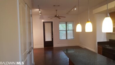 206 Cody Ln in Foley, AL - Foto de edificio - Building Photo