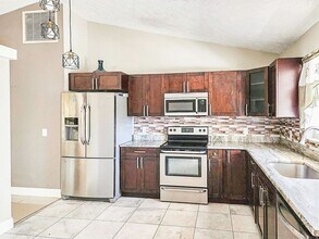 518 SE Ocean Spray Terrace in Port St. Lucie, FL - Building Photo - Building Photo