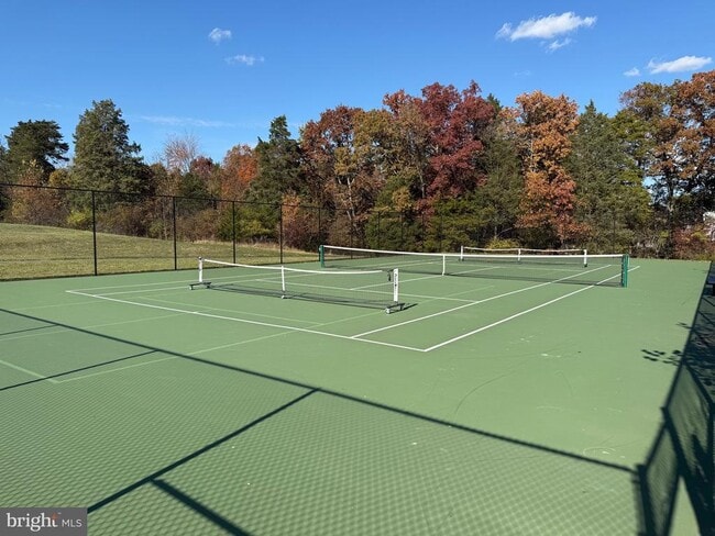 1542 Kinnaird Terrace NE in Leesburg, VA - Building Photo - Building Photo