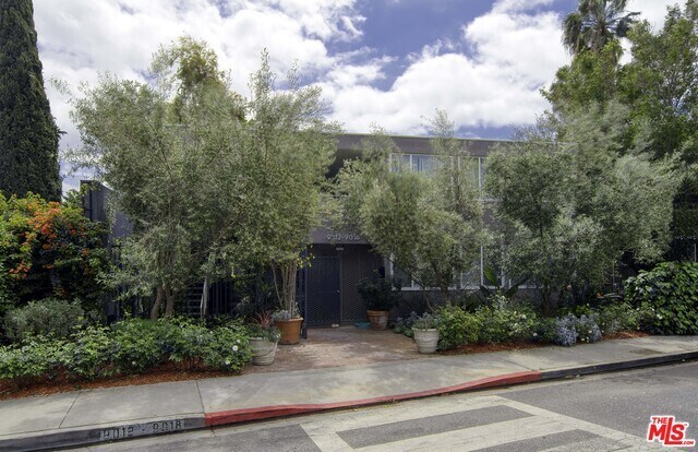 9018 Keith Ave-Unit -101 in West Hollywood, CA - Building Photo