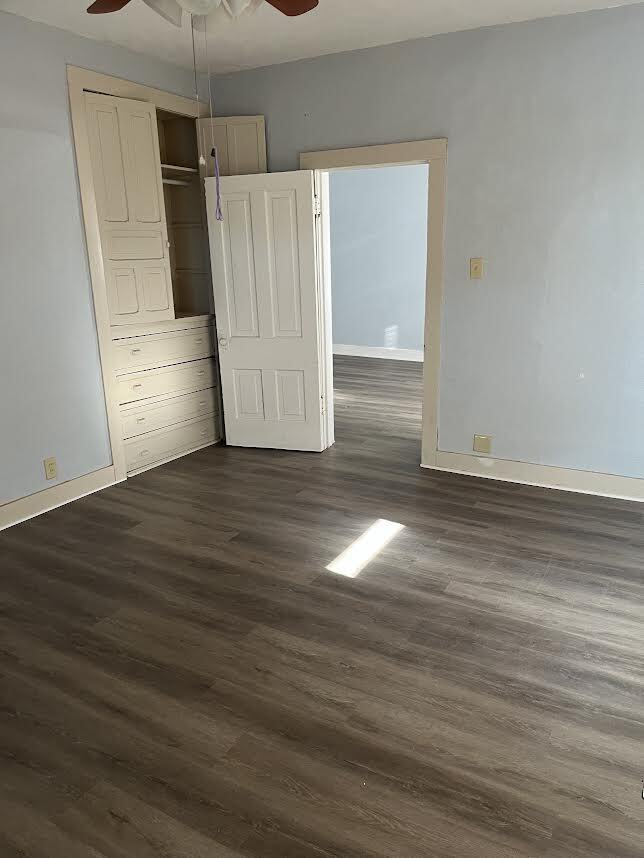 property at 1102 N Elm St