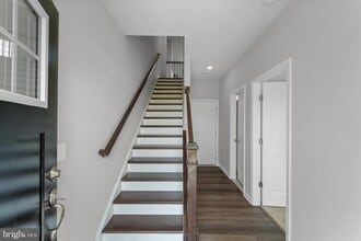 705 Sawback Sq NE in Leesburg, VA - Building Photo - Building Photo