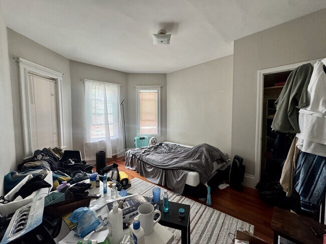 348 Faneuil St, Unit 2
