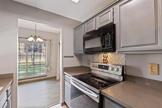 3623 W Northgate Dr in Irving, TX - Building Photo - Building Photo