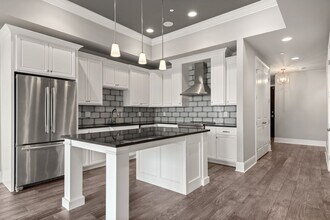 1024 Club View Dr in Gallatin, TN - Building Photo - Building Photo