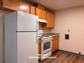 2600 Onyx St in Eugene, OR - Building Photo - Building Photo
