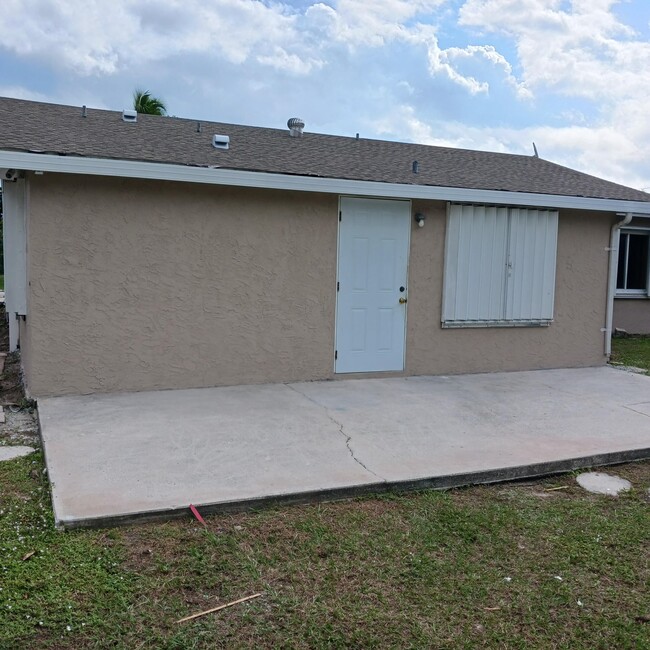 4859 Poseidon Pl in Greenacres, FL - Building Photo - Building Photo