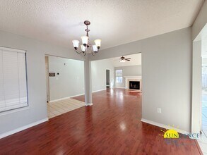 328 Brookwood Blvd in Mary Esther, FL - Building Photo - Building Photo