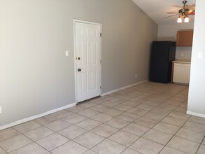 7504 Triwoods Drive, Unit L in St. Louis, MO - Building Photo - Building Photo