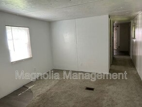 80 Red Head Ln in Henderson, NC - Building Photo - Building Photo