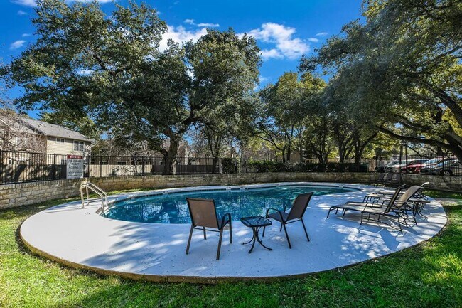 property at 4400 Switch Willo
