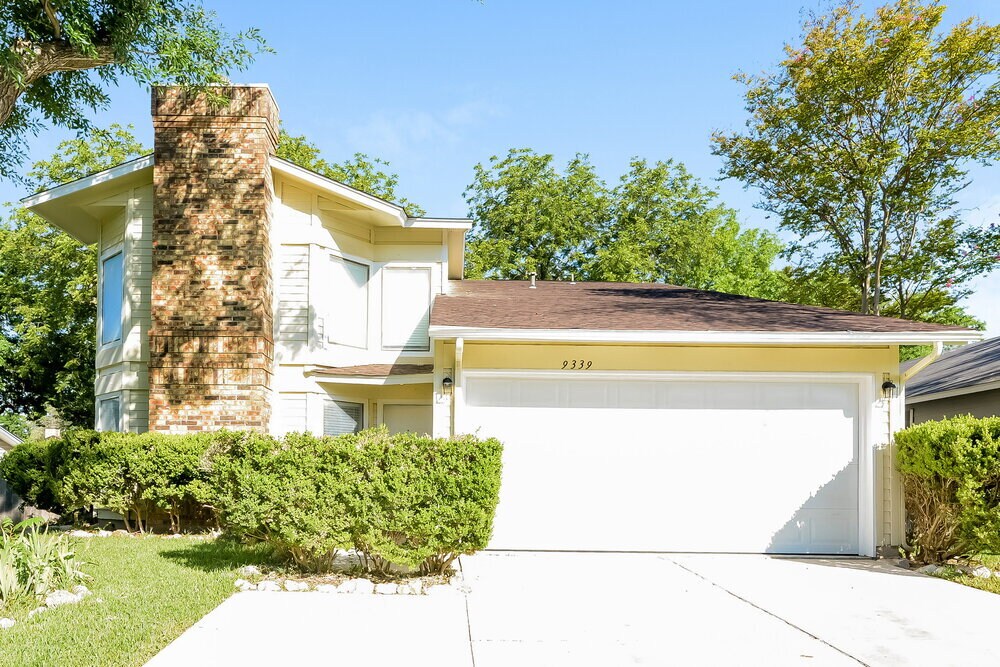 9339 Autumn Sun in San Antonio, TX - Building Photo