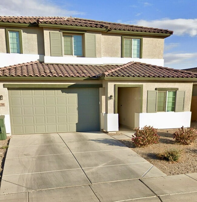 property at 744 E Emerald Dr