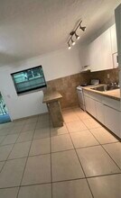 528 Meridian Ave, Unit Star Meridian in Miami Beach, FL - Building Photo - Building Photo