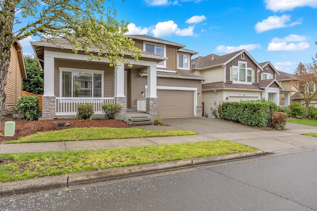 25720 158th Pl SE in Covington, WA - Building Photo