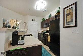 Redmill Landing in Virginia Beach, VA - Foto de edificio - Interior Photo