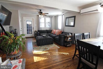 215 W 9th Ave in Conshohocken, PA - Building Photo - Building Photo