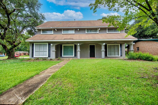 413 Glade Park Dr in Montgomery, AL - Building Photo - Building Photo