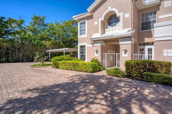 3910 Windward Passage Cir in Bonita Springs, FL - Building Photo - Building Photo