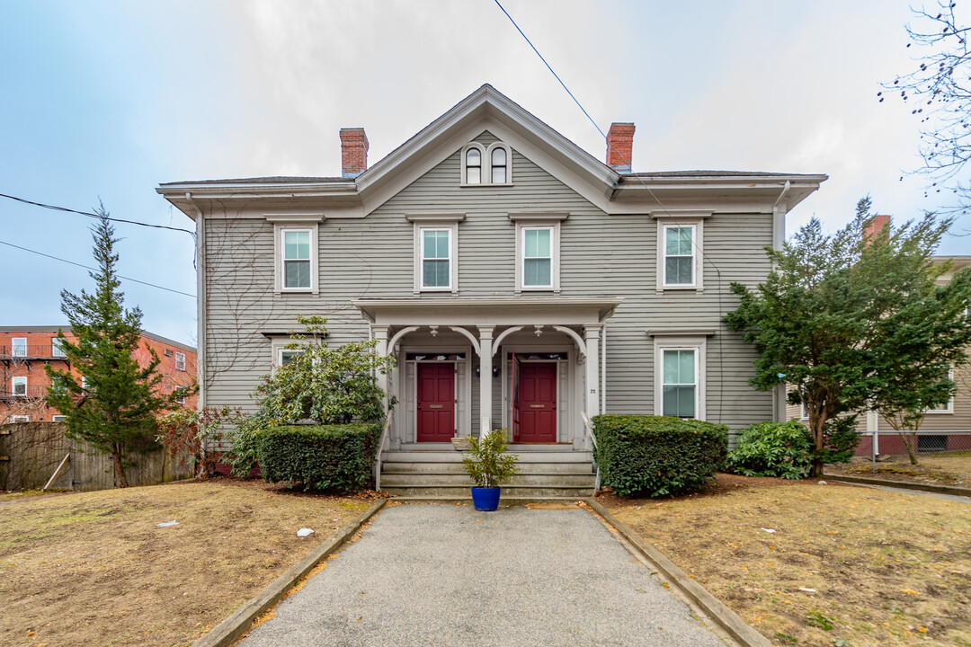 22-24 Wendell St in Cambridge, MA - Building Photo