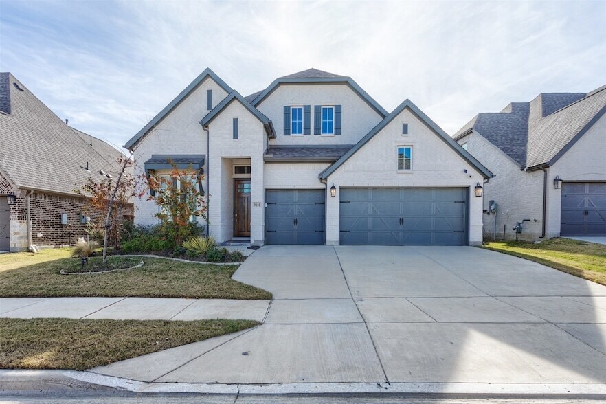 9110 Copperhead Rd in Little Elm, TX - Building Photo