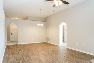 2955 Elbib Dr in St. Cloud, FL - Building Photo - Building Photo