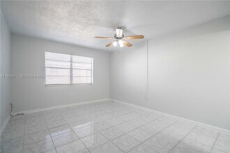 450 NE 82nd Terrace in Miami, FL - Building Photo - Building Photo