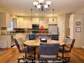 739 Elk Meadow Loop in Tooele, UT - Building Photo - Building Photo