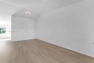 22921 SW 88th Pl in Cutler Bay, FL - Building Photo - Building Photo