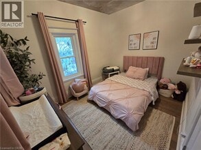 444 Maple Ave in Hamilton, ON - Building Photo - Building Photo