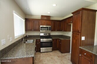 5443 Camino Compadre in Camarillo, CA - Building Photo - Building Photo