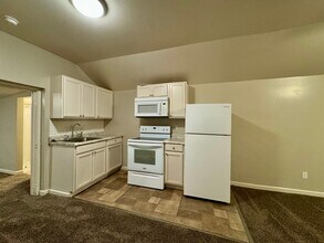 733 S Oliver Ave in Wichita, KS - Building Photo - Building Photo