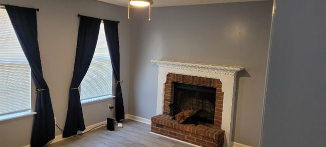 138 Mossydale Ln in Albany, GA - Foto de edificio - Building Photo