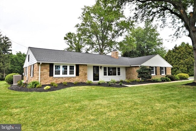 205 Maple Ave in Harleysville, PA - Building Photo - Building Photo
