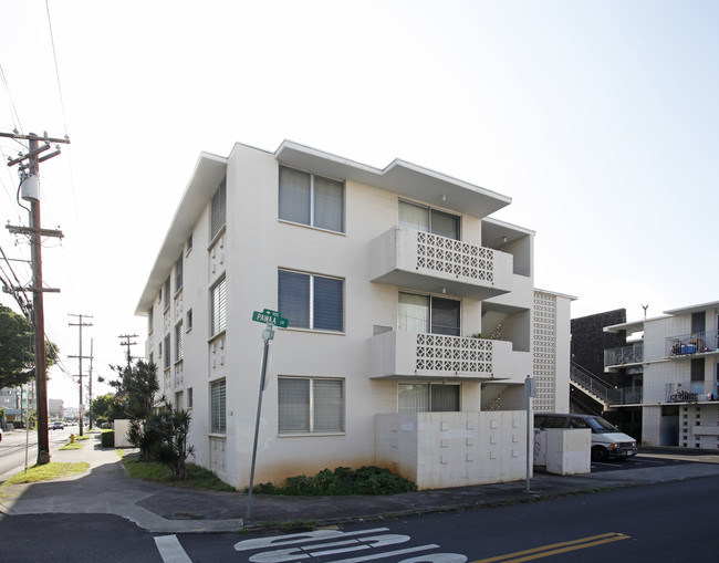 Wong Lum Apartments in Honolulu, HI - Building Photo - Building Photo