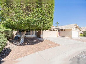 4822 W Dublin Ct in Chandler, AZ - Building Photo - Building Photo