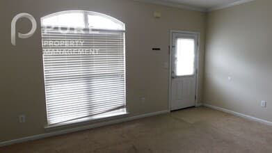 206 Park Village Cir in Alabaster, AL - Building Photo - Building Photo