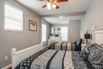 466 E Brandeis Ave in Louisville, KY - Building Photo - Building Photo