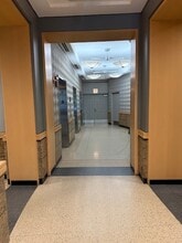 1600 S Prairie Ave, Unit 1607SS in Chicago, IL - Building Photo - Building Photo