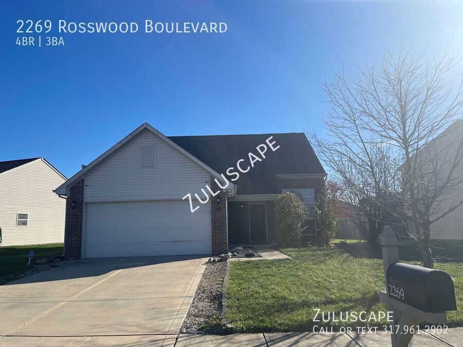 2269 Rosswood Blvd in Indianapolis, IN - Building Photo