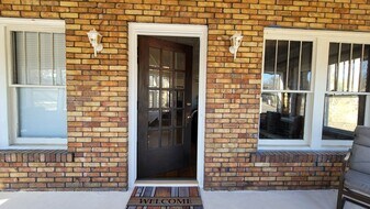 1601 N Broadway St in Pittsburg, KS - Building Photo