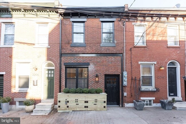 property at 2208 Taggert St
